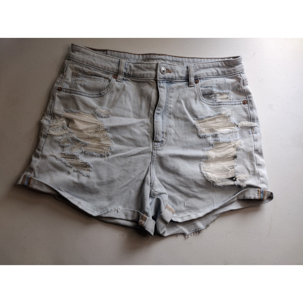 American Eagle Mom Shorts Women Size 14 Light Wash Distressed Denim Ripped
